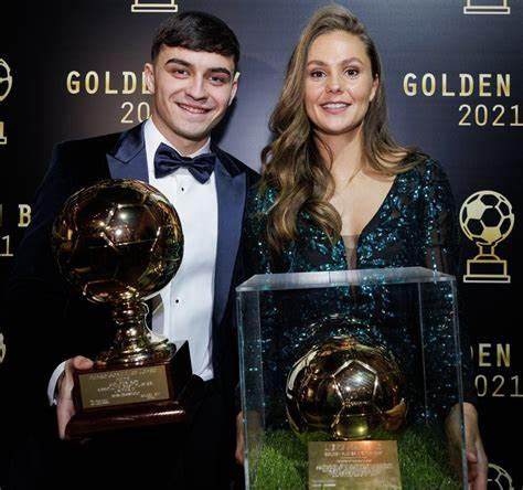 1639445741840060100.jpg 金童奖颁奖礼落幕:佩德里加冕 莱万蝉联都体金球