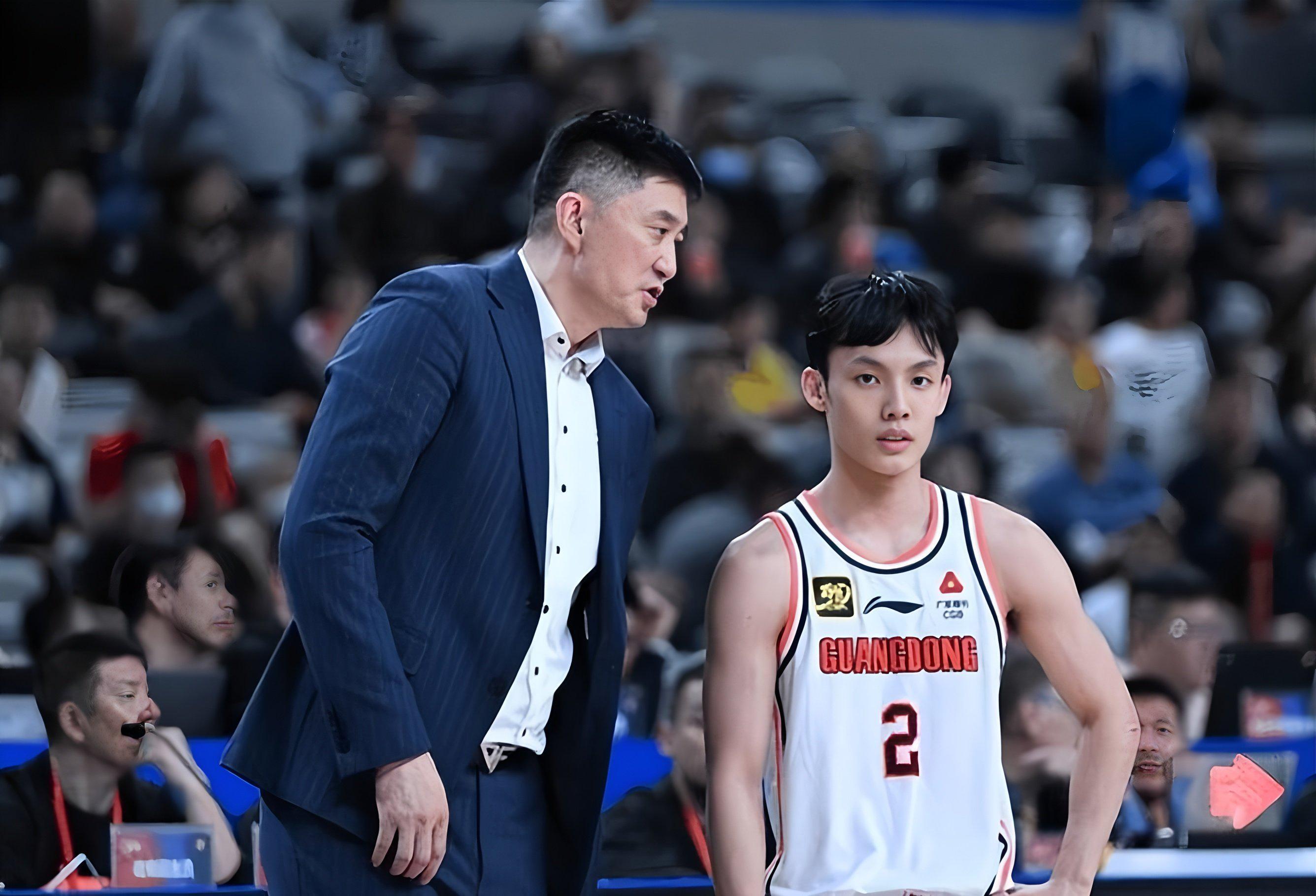 世界杯手机高清观看软件下载-广东今日早报！杜锋点名徐杰，胡明轩打回男篮，马尚祝福老东家