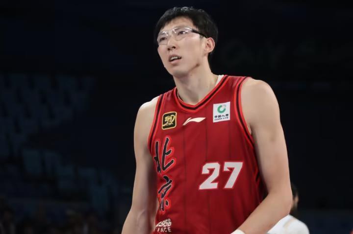 北京首钢队三主力受伤，近9场比赛4胜5负，许利民指导急了