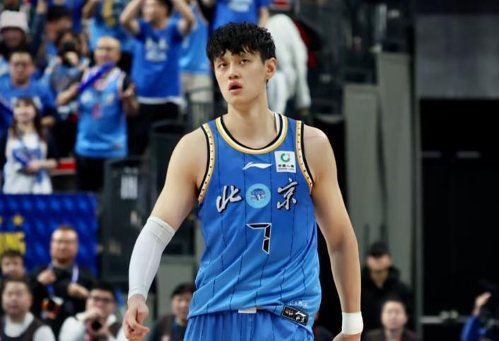 北京首钢队三主力受伤，近9场比赛4胜5负，许利民指导急了