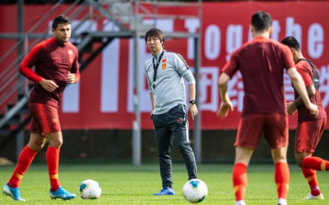 世界杯官方直播入口手机版下载-【体坛热搜】国足出征12强赛我们该抱有怎样的预期？