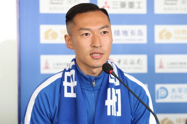 世界杯比赛在线观看入口-吴曦：以新人标准尽快融入球队 因为妻儿选择12号