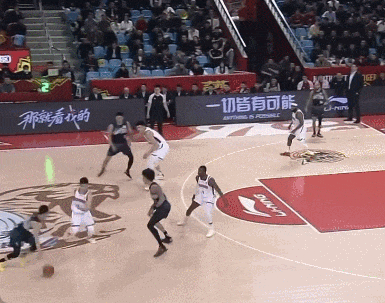 世界杯赛事直播平台下载-啊！袭裆2米25大中锋！广东队昔日三冠成员