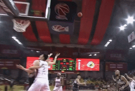 世界杯赛事直播平台下载-啊！袭裆2米25大中锋！广东队昔日三冠成员