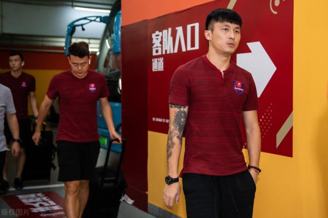 世界杯客户端下载说明-前重庆球员讨薪：单方面解约欠薪 仲裁后一拖再拖